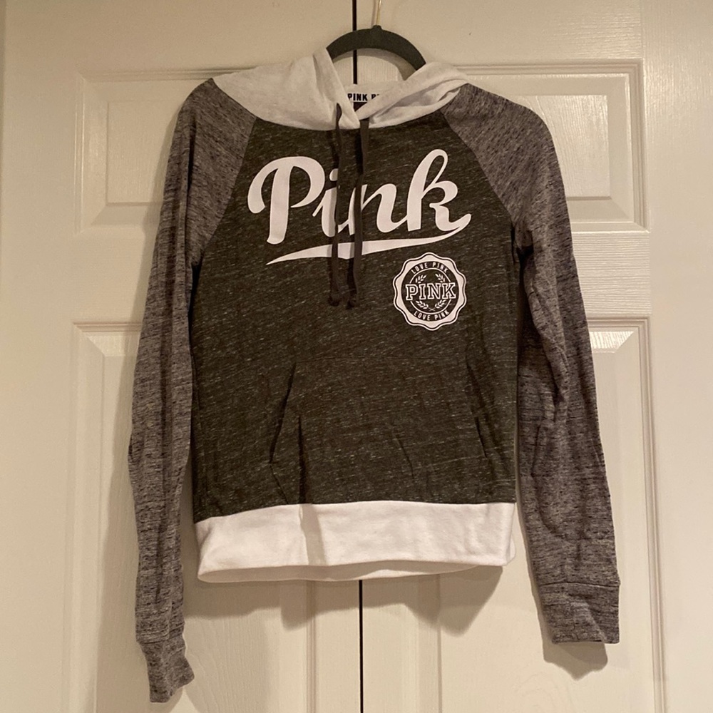 NWOT! PINK Victoria’s Secret Long-sleeve Cotton Hoodie, Size XS